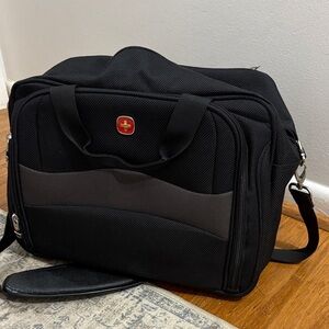 Swiss Engineering Black travel bag - removable shoulder strap - swiss gear